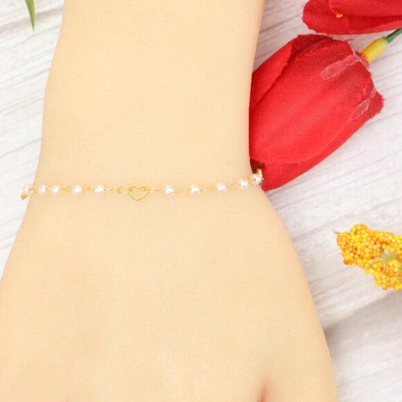 "Trendy Handmade Bracelet – A Thoughtful Gift for Girls & Women | UNVRC1416 - Picture 7 of 10